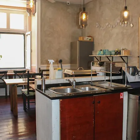 Rossio Hostel *