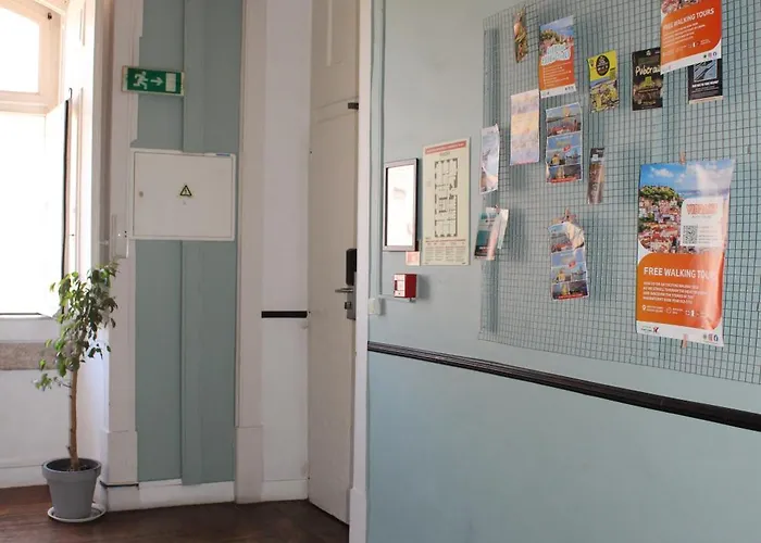 Rossio Hostel *